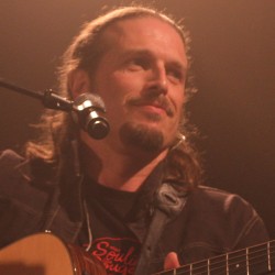 Mes Souliers Sont Rouges